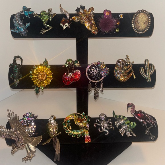 Colorful Rhinestone Sloth Brooch - Picture 4 of 4